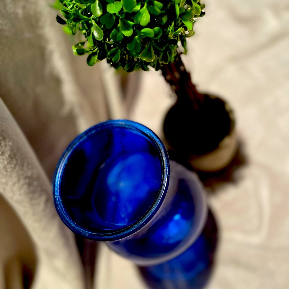 ‼️3/$33‼️ ✨🏺Beautiful blue Vase🏺✨